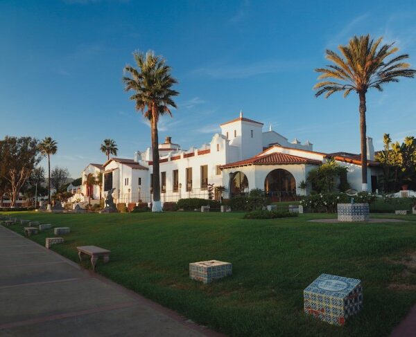 hotel-riviera-01-730x487